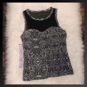 єхprєѕѕ pαíѕlєч prínt tαnk tσp